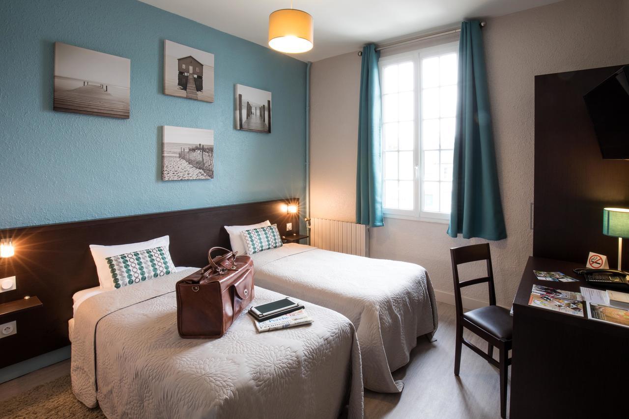 Logis Hotel Restaurant De La Poste Le Mele-sur-Sarthe Экстерьер фото